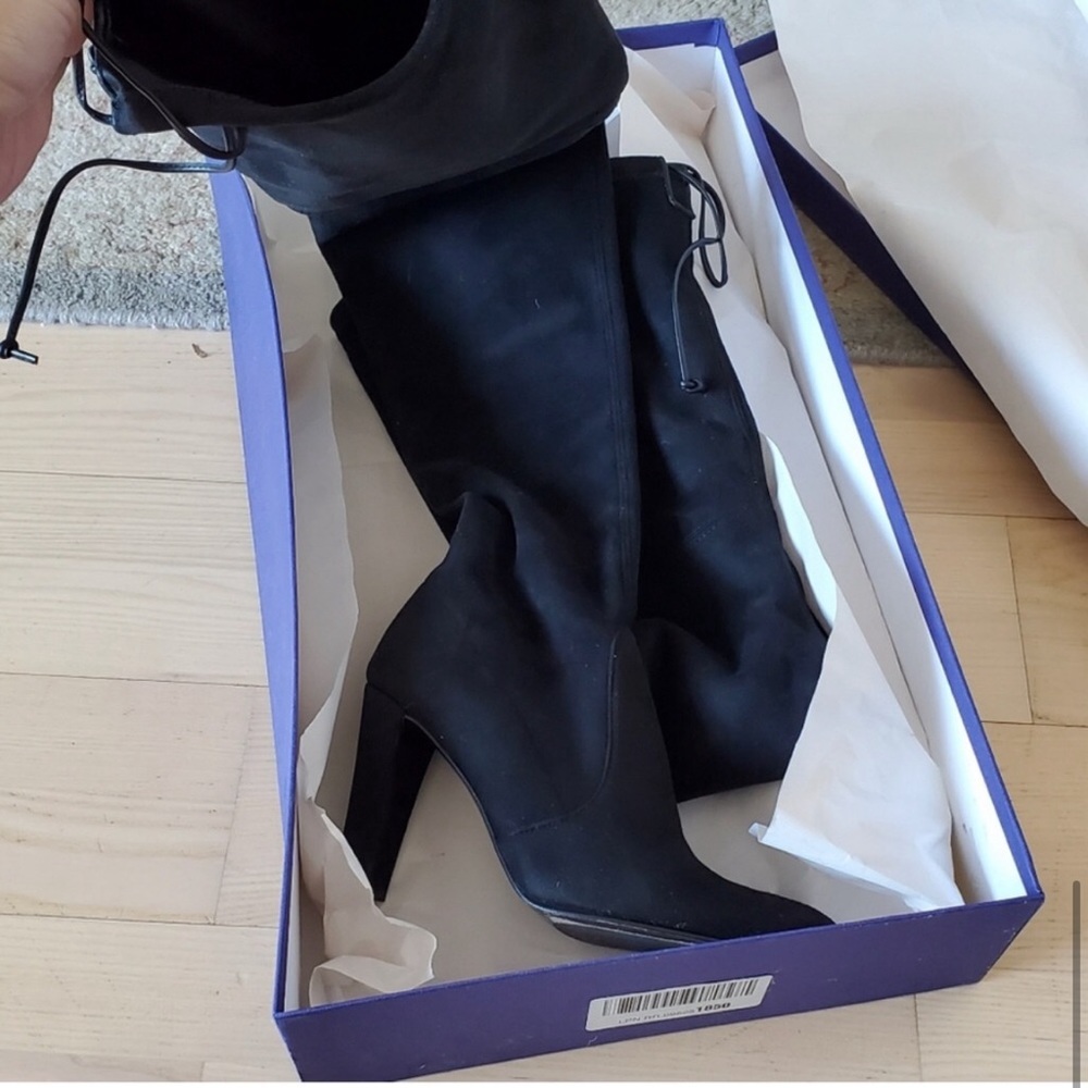 Stuart Weitzman over the knee suede boots 🖤 EUC
